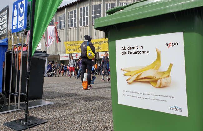 Green waste container: Axpo collected the skins and deposited them in green waste containers for processing at the nearest Kompogas composting plant in Utzenstorf.